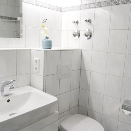 275, Haus Metropol,11 Etage