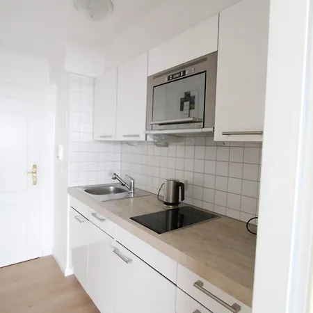 275, Haus Metropol,11 Etage